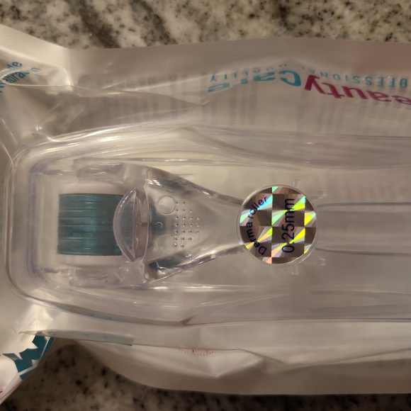 Trim Beauty Microderma Roller - Picture 2 of 3